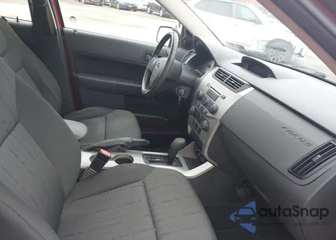 2008 Ford Focus Se/Ses z USA, uszkodzony, nr VIN 1FAHP35N78W287890